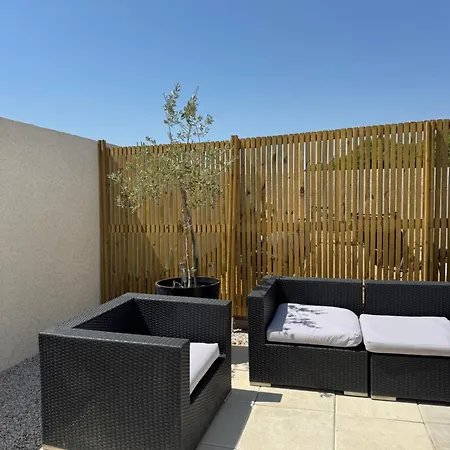 Avec Piscine Privee Entre Terre, Et Vila *